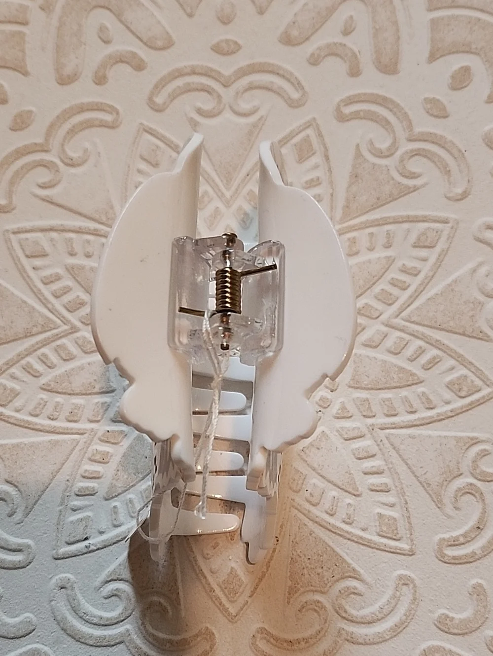 Harry Potter Hedwig Owl Holding An Envelope White Acrylic Clawclip
